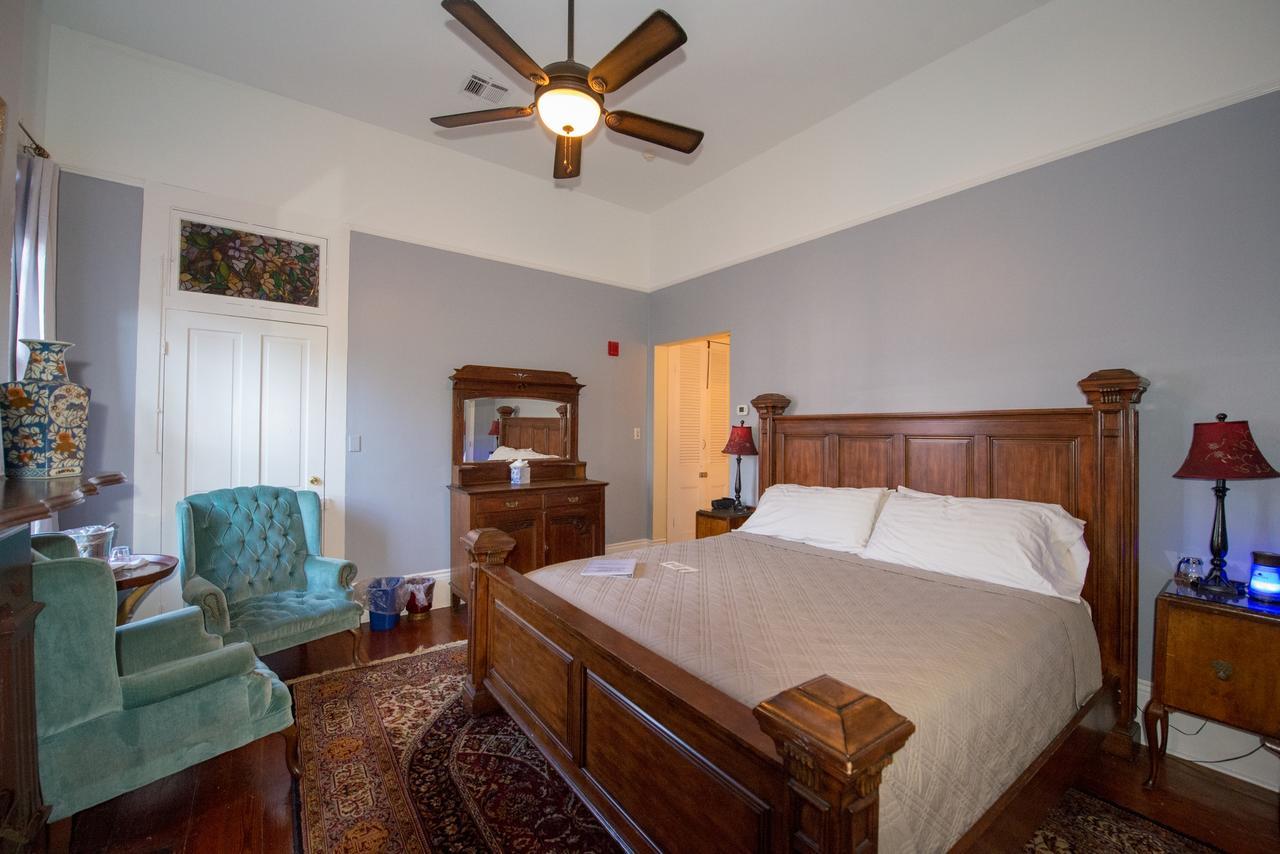 Maison De Macarty Bed & Breakfast New Orleans Exterior photo