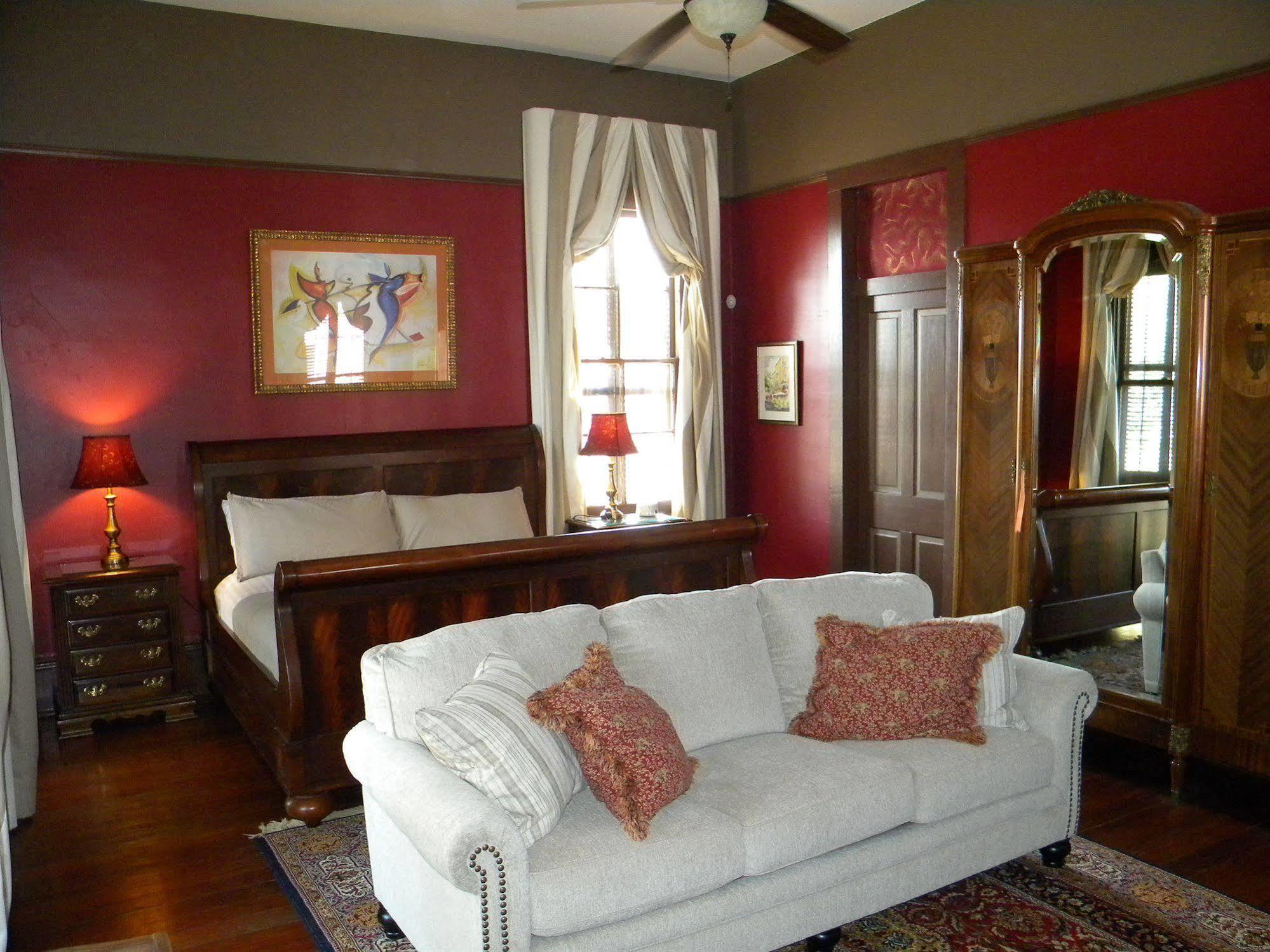Maison De Macarty Bed & Breakfast New Orleans Exterior photo